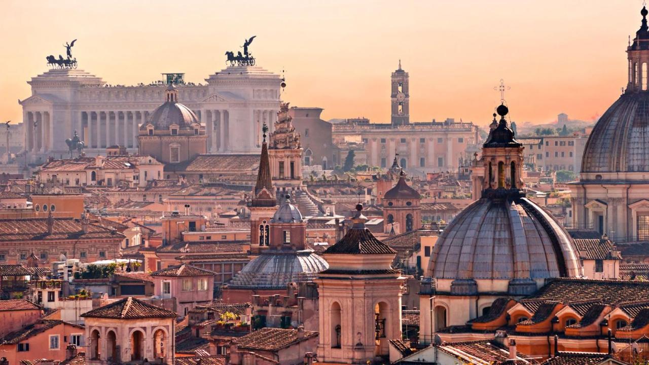 Lejlighed Living By Vatican With Panoramic Terraces In *